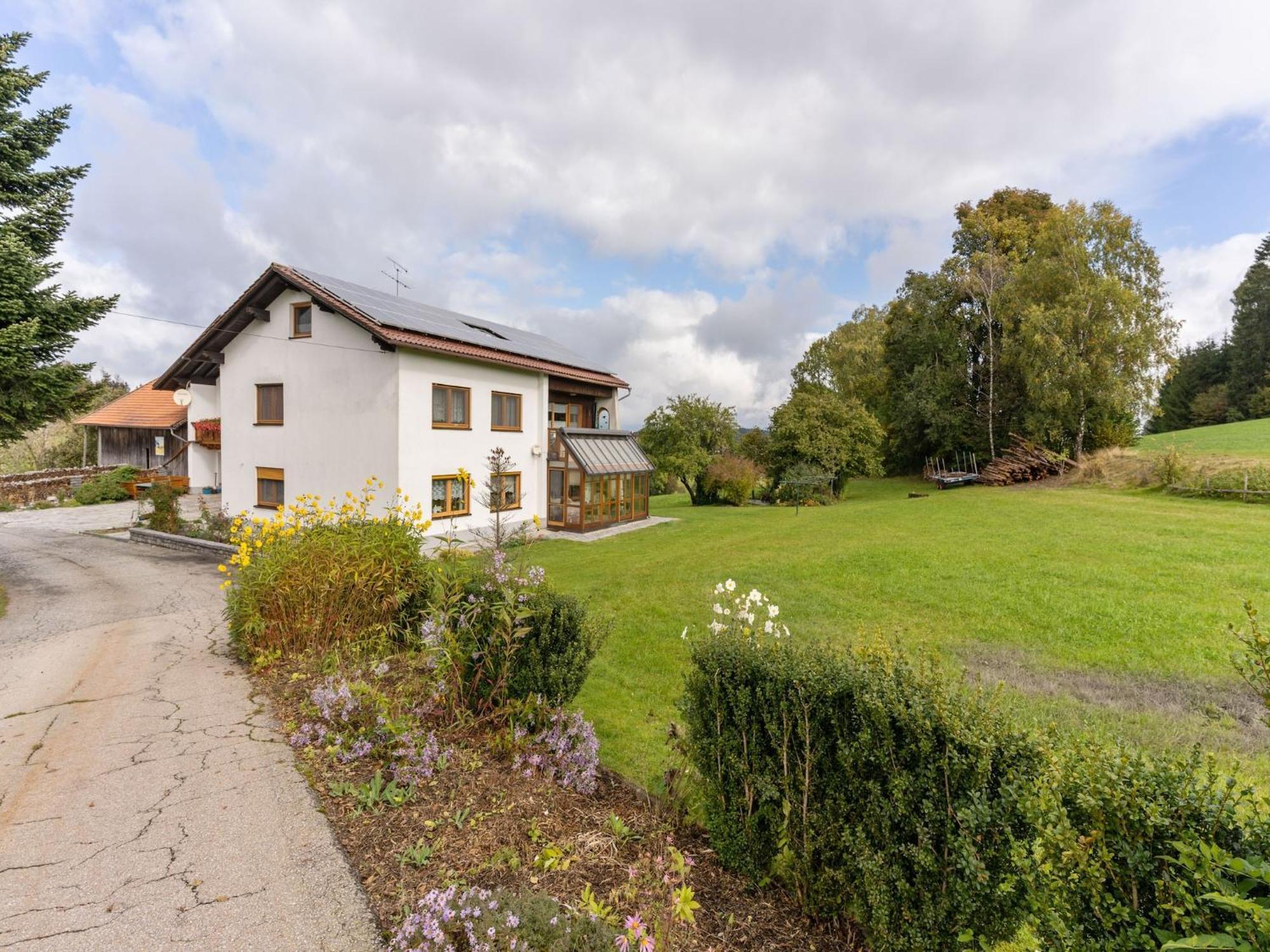 Cozy Apartment In Sonnen Bavaria Near Forest Exteriör bild